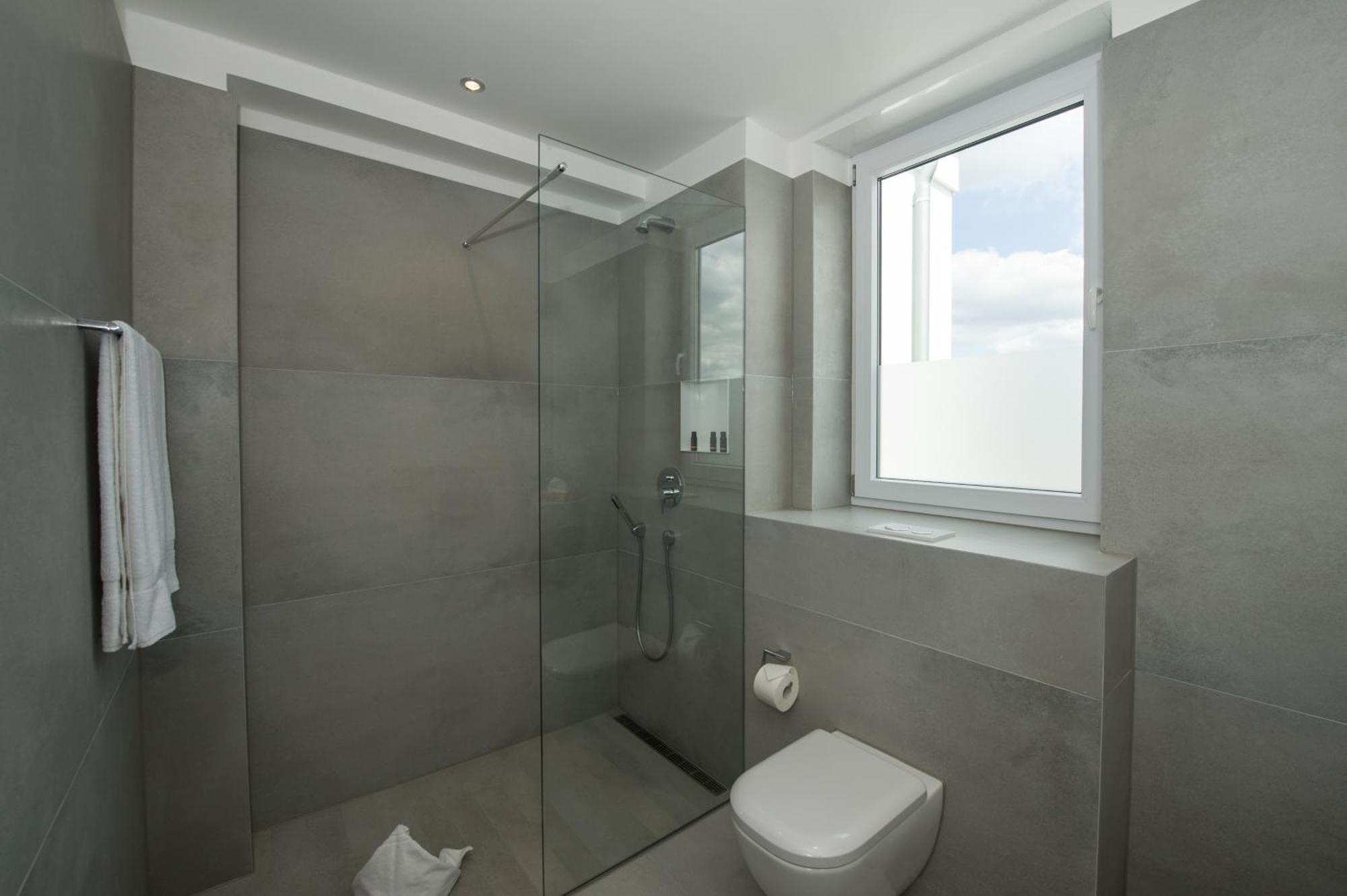 K-Apart Hotel & Boardinghouse Huerth Ngoại thất bức ảnh